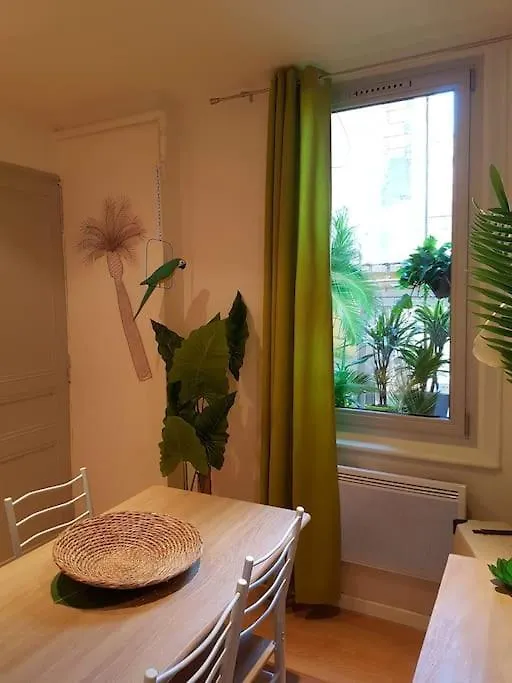 Appartement Reve De Coco, Le Port A Pied à Sanary-sur-Mer