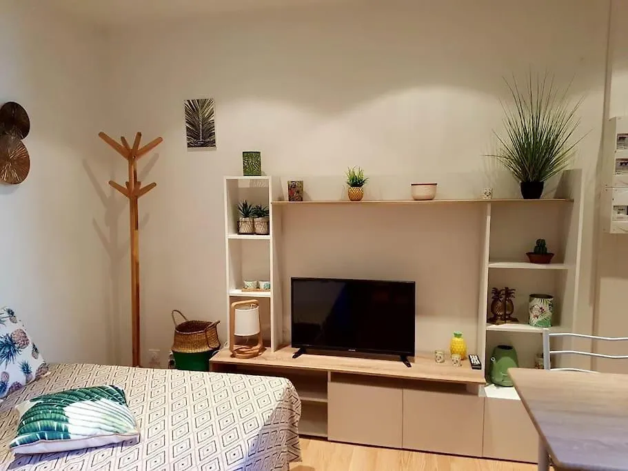 Appartement Reve De Coco, Le Port A Pied à Sanary-sur-Mer 0*,  France
